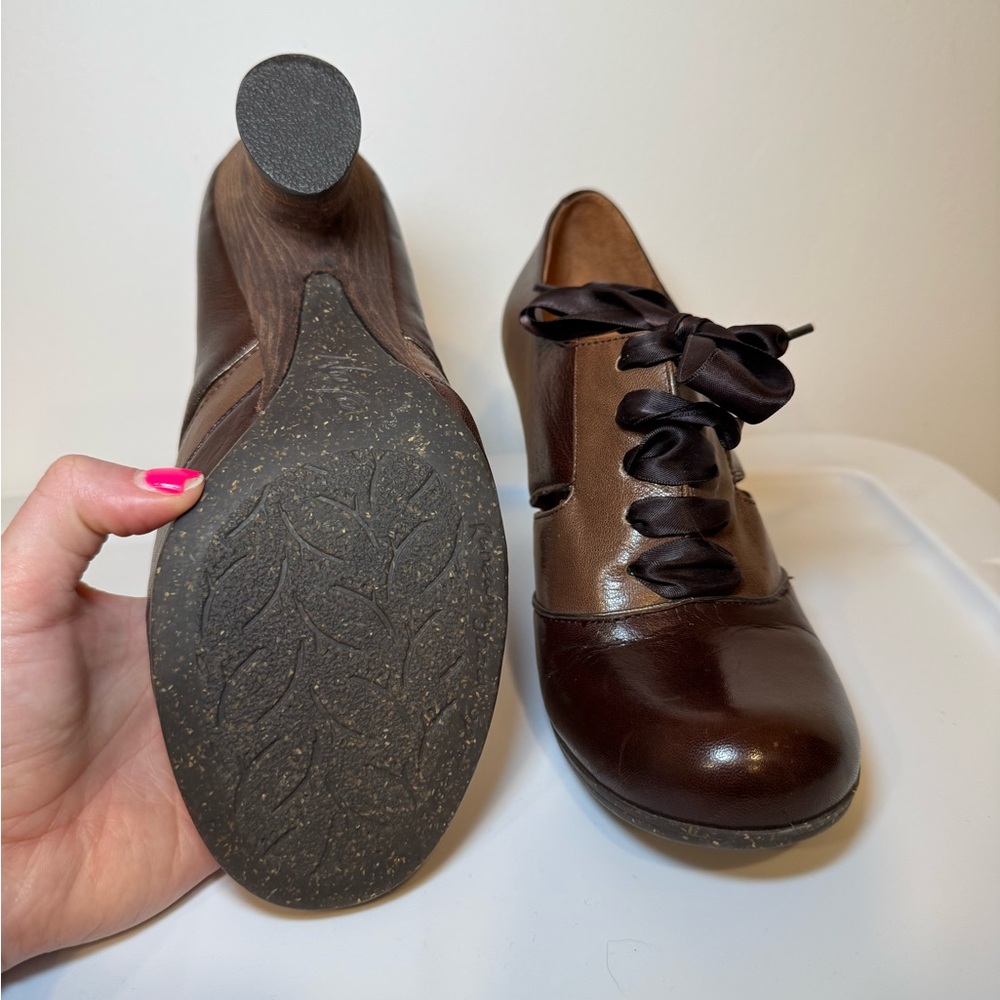 Vintage Naya Jasper Brown Leather Women's Shoes Heels with Ribbon Lace Fairycore - Picture 4 of 7